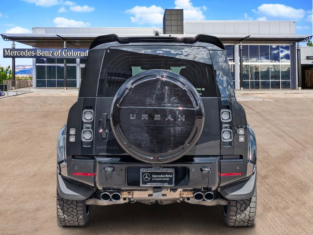 Used 2024 Land Rover Defender 110 V8 AWD/4WD image 6