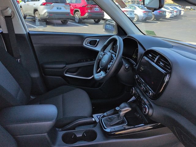 Used 2024 Kia Soul S FWD image 10