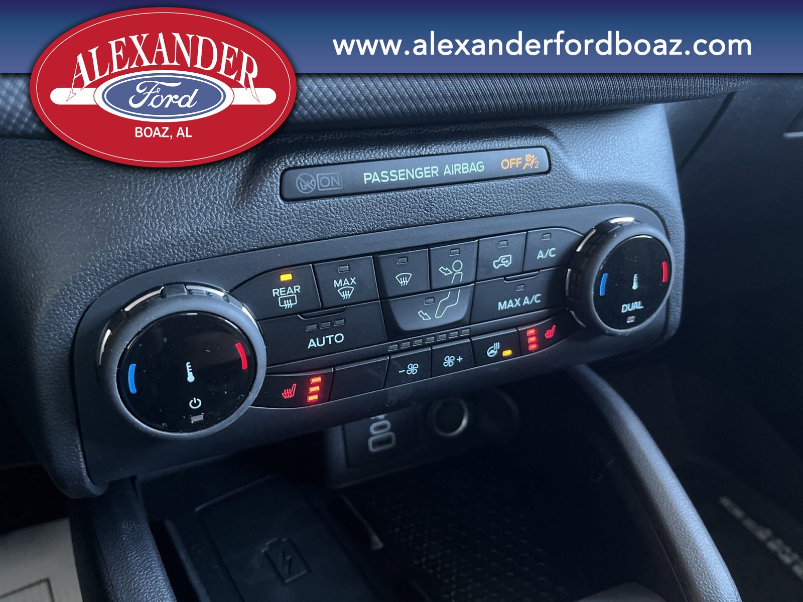 New 2024 Ford Bronco Sport Outer Banks w/ Tech Package image 23