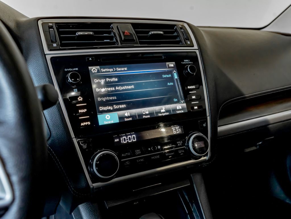 Used 2018 Subaru Outback 3.6R Touring image 19