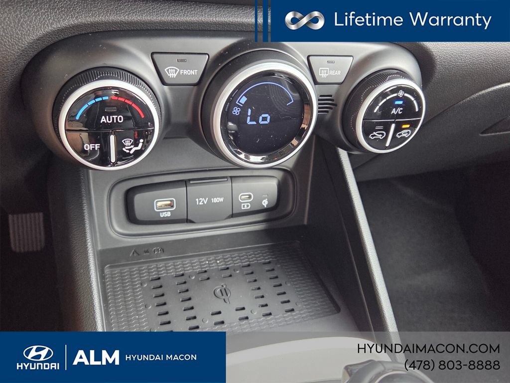 New 2025 Hyundai Venue Limited FWD image 21