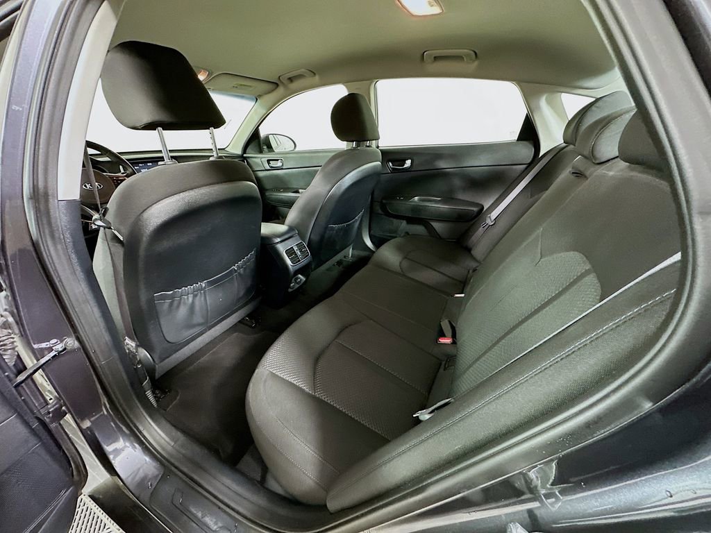 Used 2017 Kia Optima Premium w/ Hybrid Convenience Package FWD image 4