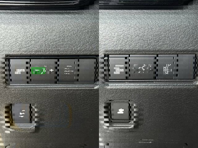 Used 2020 Nissan Sentra SV image 24