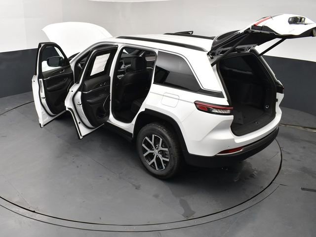 New 2026 Jeep Grand Cherokee Limited image 28