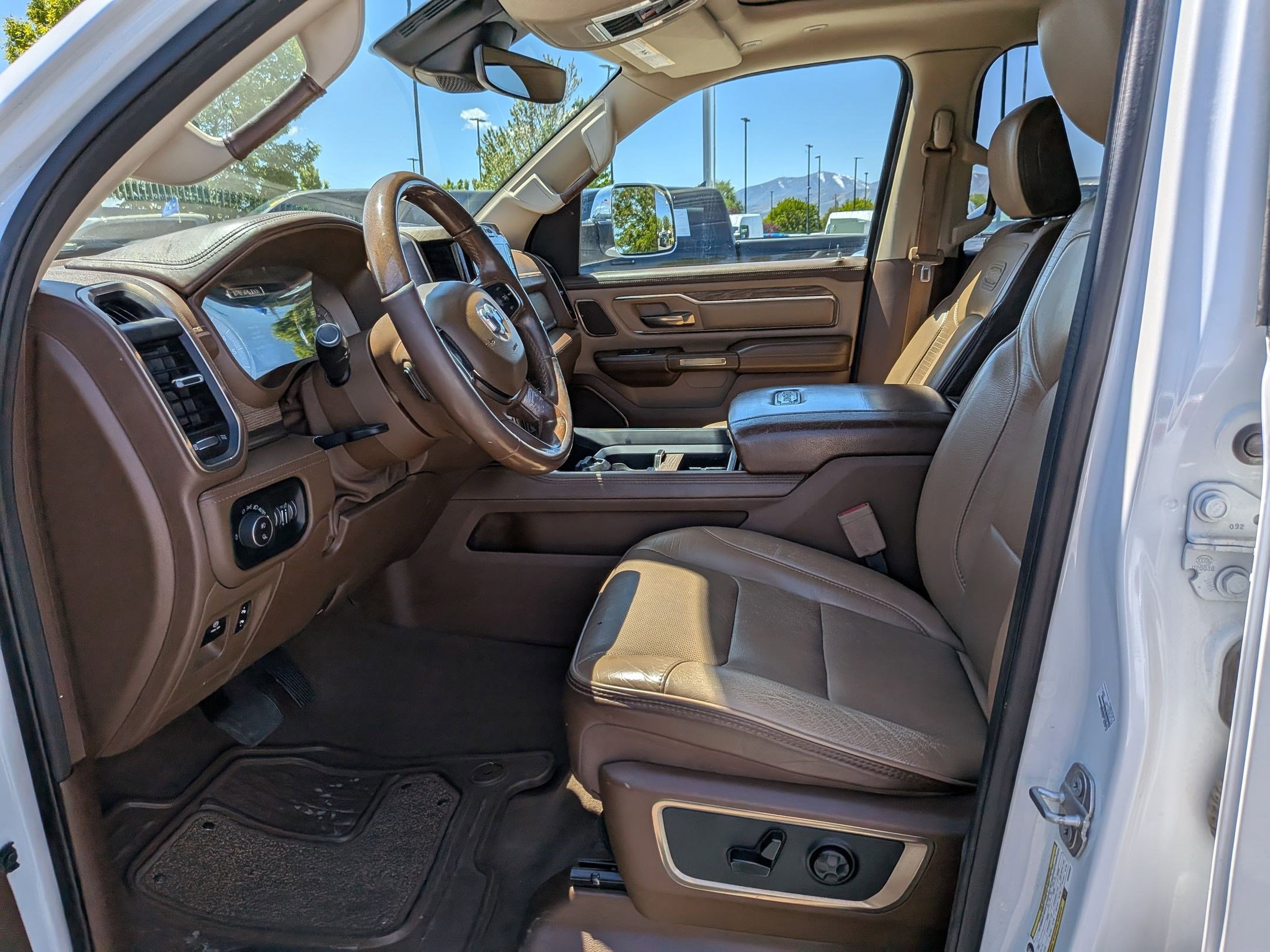 Used 2019 RAM 1500 Limited AWD/4WD image 27
