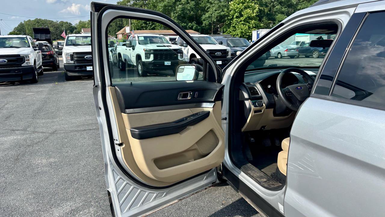 Used 2017 Ford Explorer 4WD image 14