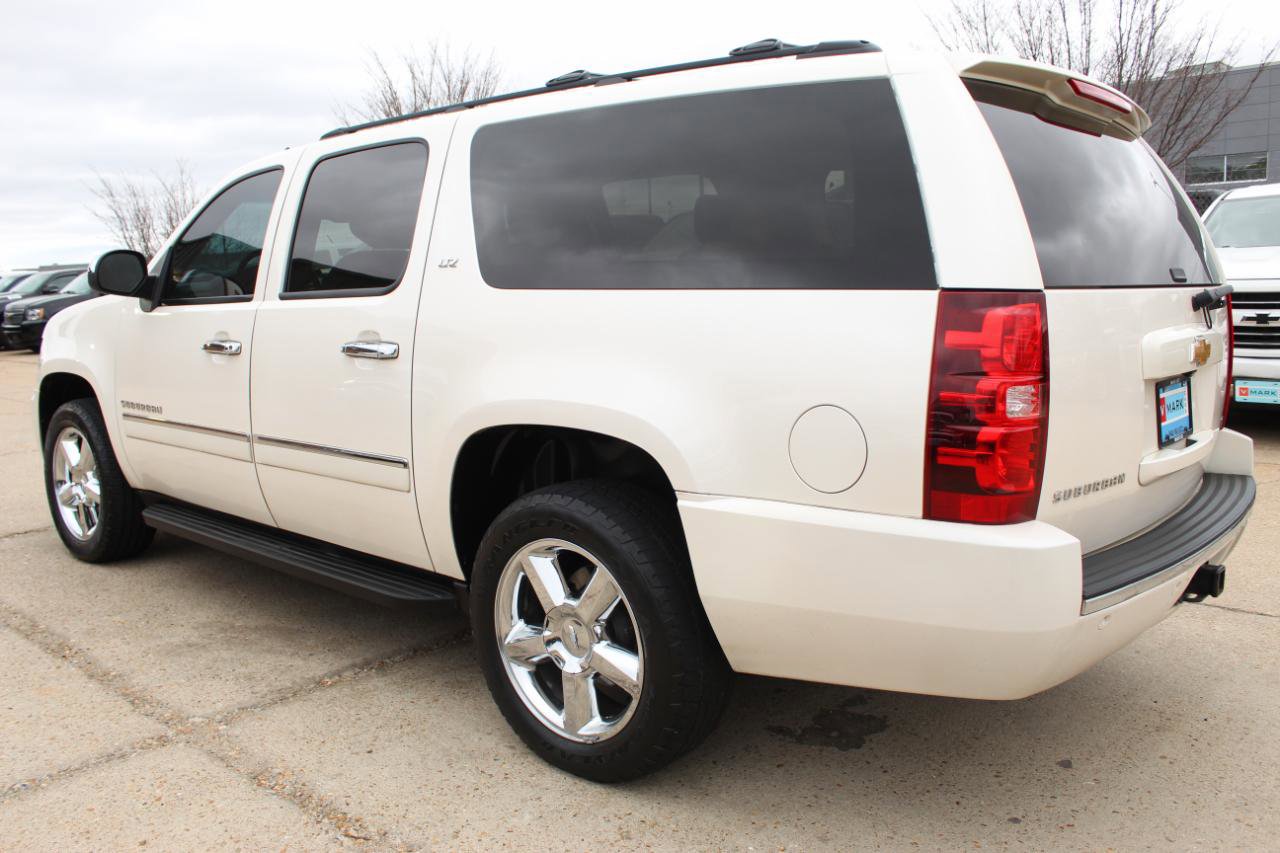 Used 2012 Chevrolet Suburban LTZ AWD/4WD image 5