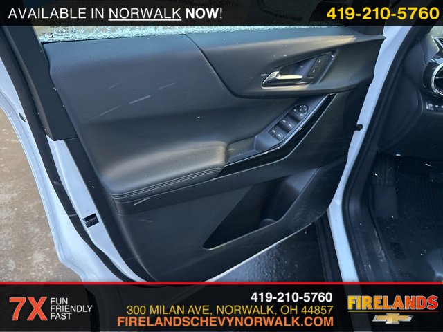 New 2026 Chevrolet Equinox LT w/ LPO, Floor Liner Package image 17