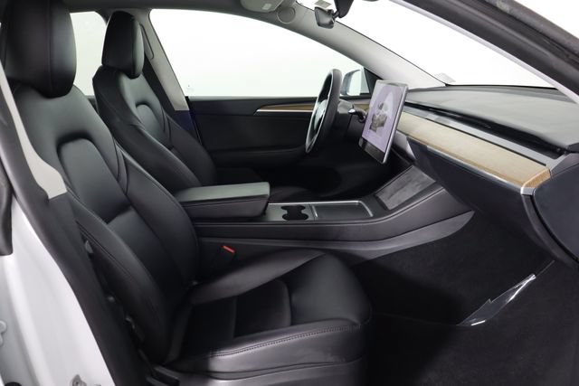 Used 2023 Tesla Model Y 2WD image 16