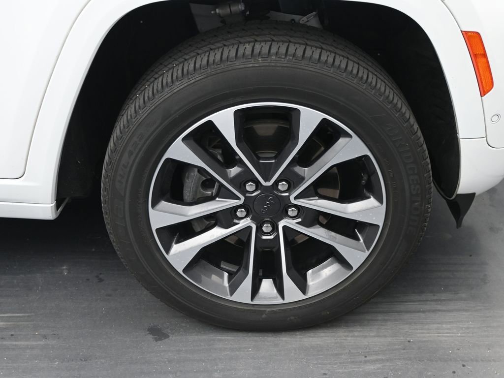 Used 2022 Jeep Grand Cherokee Overland image 41