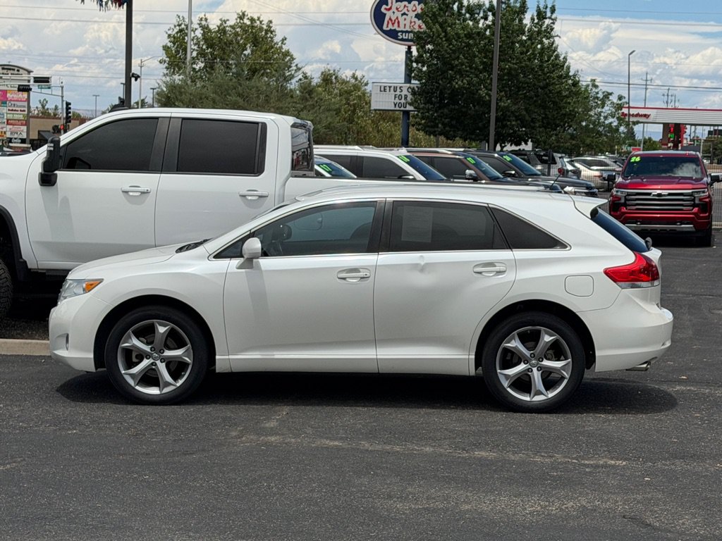 Used 2012 Toyota Venza LE w/ LE Convenience Pkg FWD image 2