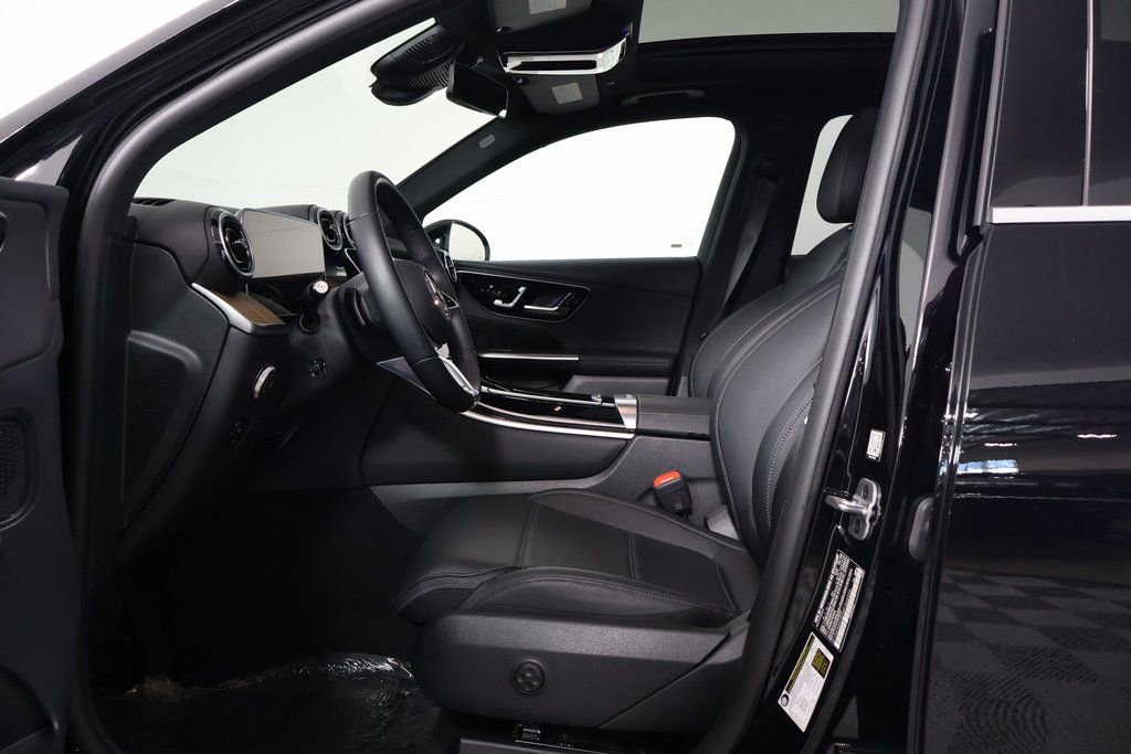Certified 2025 Mercedes-Benz GLC 300 image 10