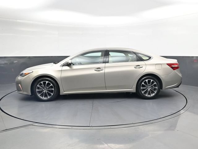 Used 2016 Toyota Avalon XLE Premium FWD image 8