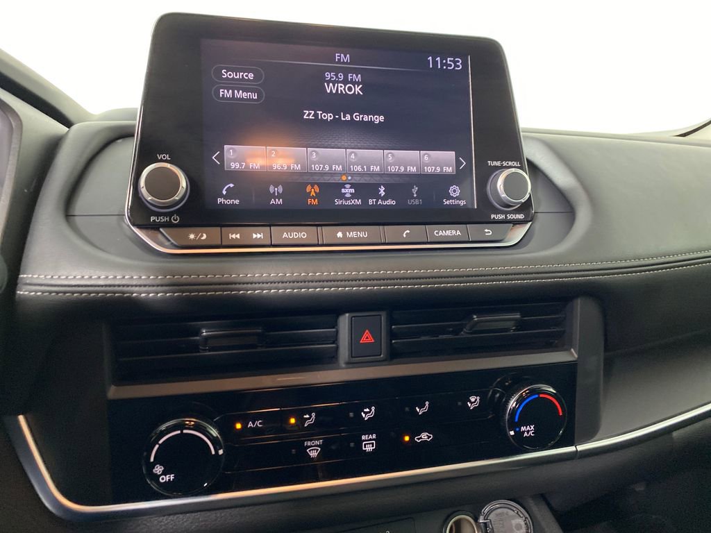 Used 2025 Nissan Rogue S image 17