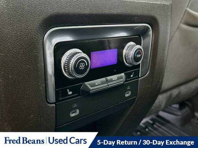 Used 2021 GMC Yukon SLT w/ SLT Premium Package AWD/4WD image 33