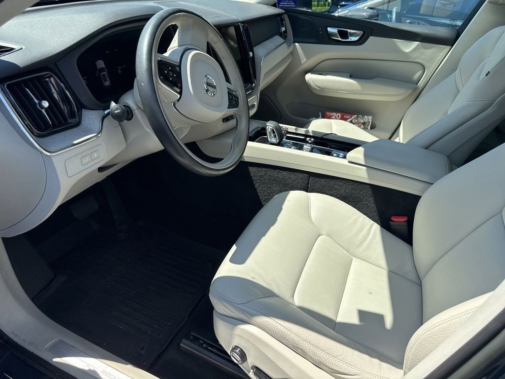 Used 2023 Volvo XC60 T8 Plus w/ Protection Package Premier AWD/4WD image 3