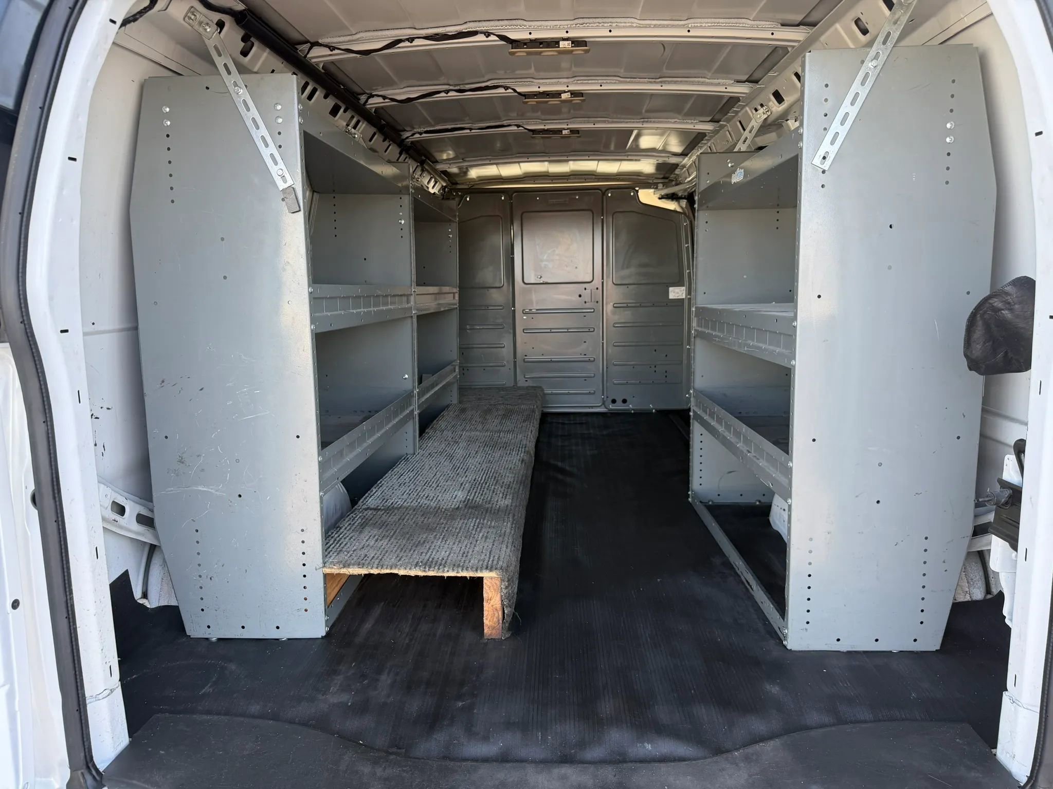 Used 2023 Chevrolet Express 2500 Extended RWD image 12