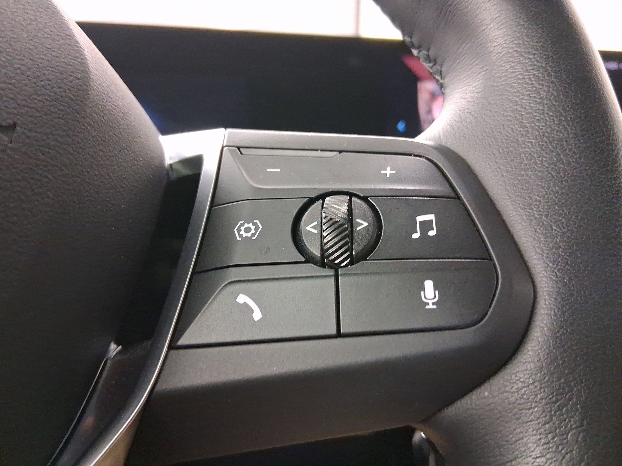 Used 2023 BMW X1 xDrive28i w/ Convenience Package image 18