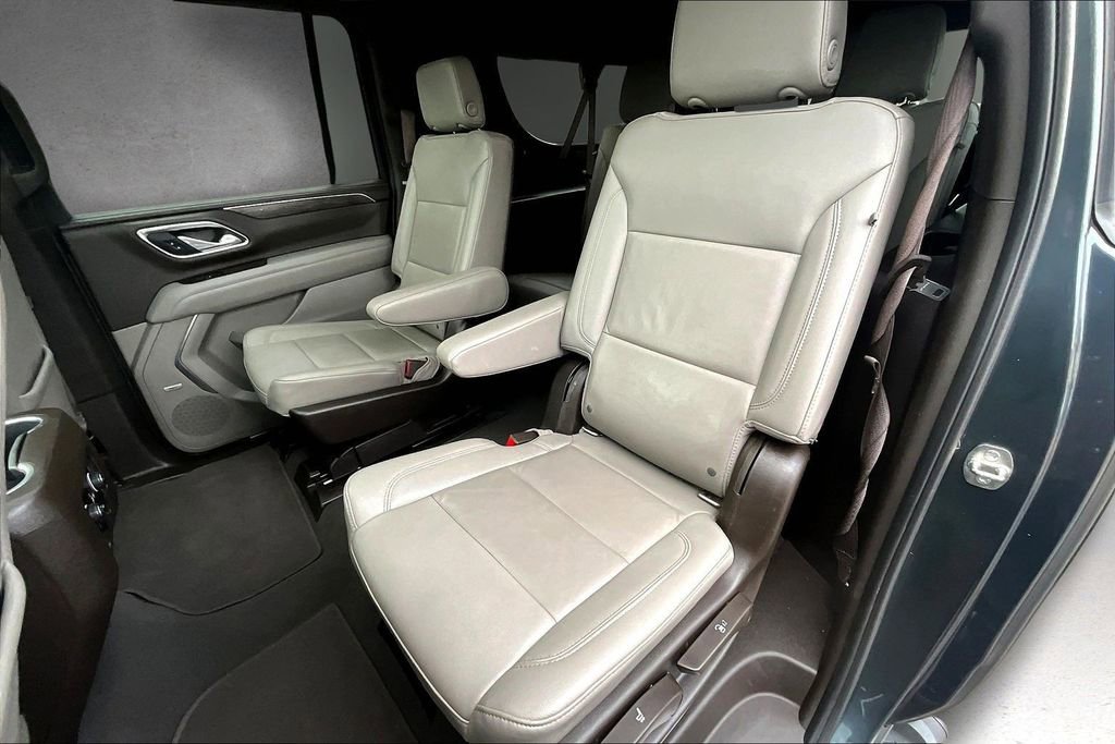 Used 2021 Chevrolet Suburban Z71 image 28