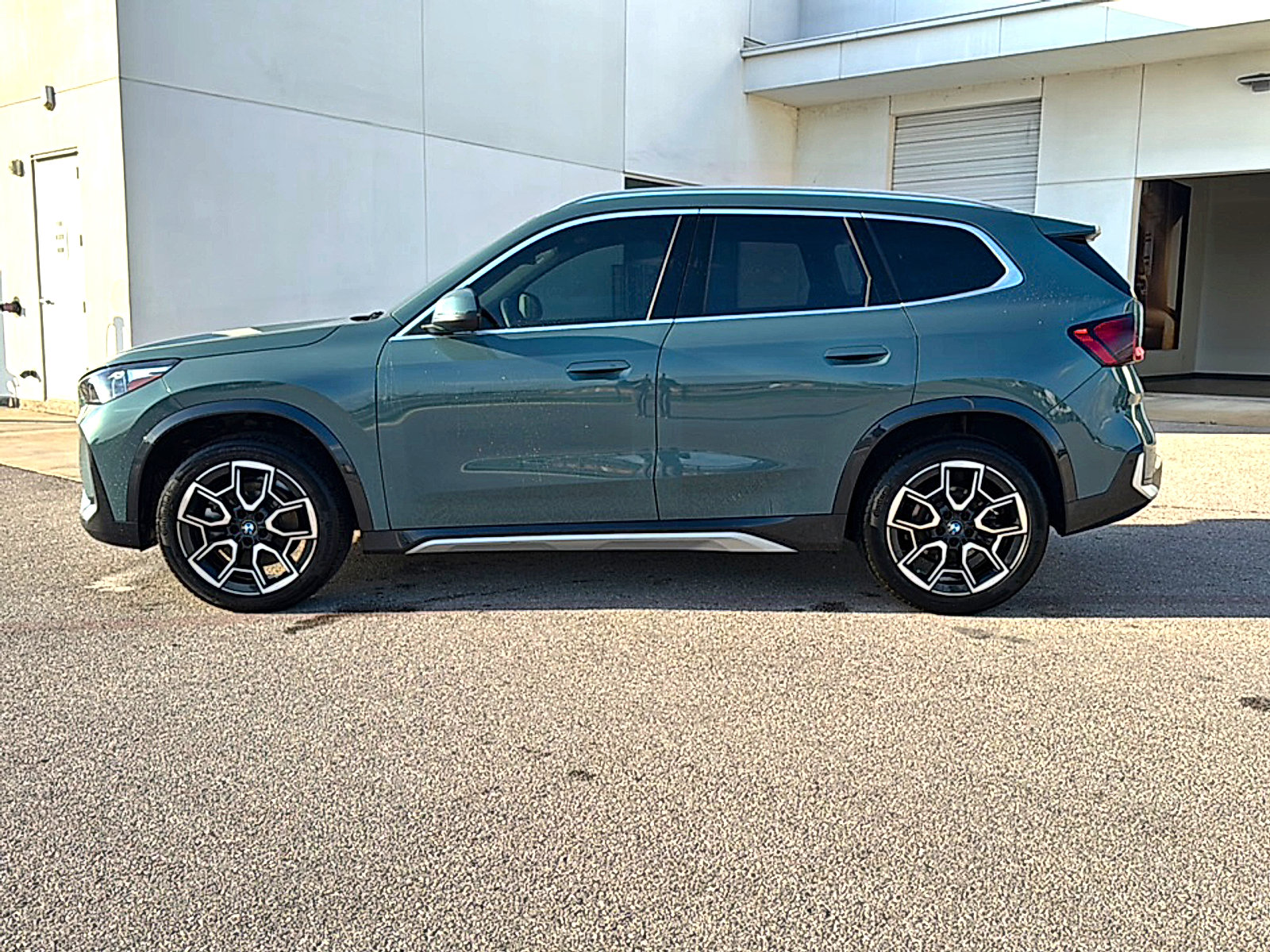 Used 2026 BMW X1 xDrive28i w/ Convenience Package image 4