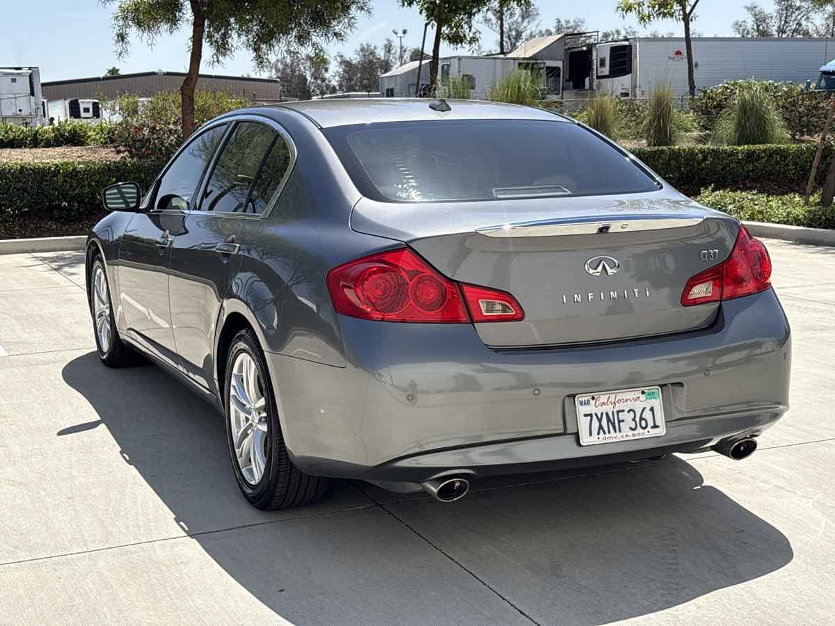 Used 2011 INFINITI G37 Journey w/ Premium Pkg RWD image 5