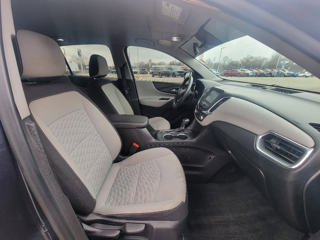 Used 2018 Chevrolet Equinox LS image 32