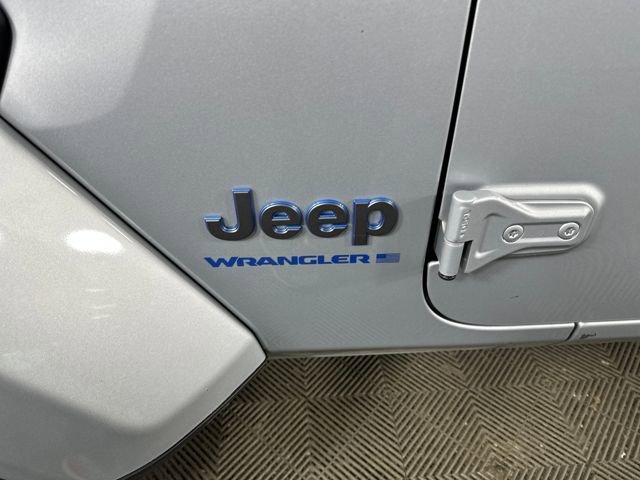 Used 2024 Jeep Wrangler Unlimited w/ Convenience Group image 10