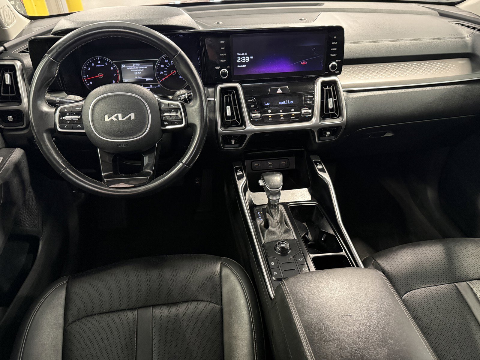 Used 2022 Kia Sorento S w/ Panoramic Sunroof Package FWD image 21