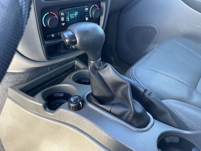 Used 2002 Chevrolet TrailBlazer LT w/ LT Leather Plus Pkg image 14