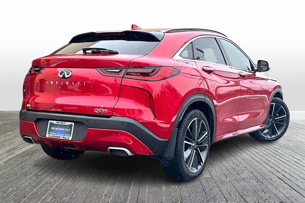 Certified 2023 INFINITI QX55 Essential image 9