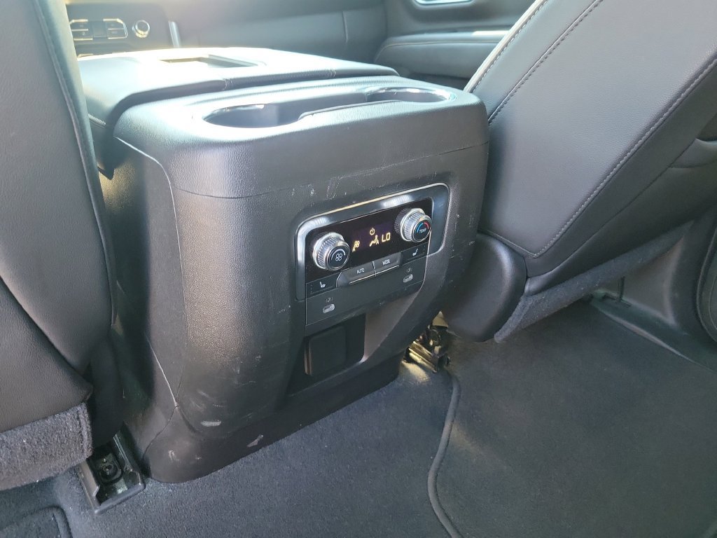 Used 2021 GMC Yukon SLT w/ SLT Premium Package AWD/4WD image 16
