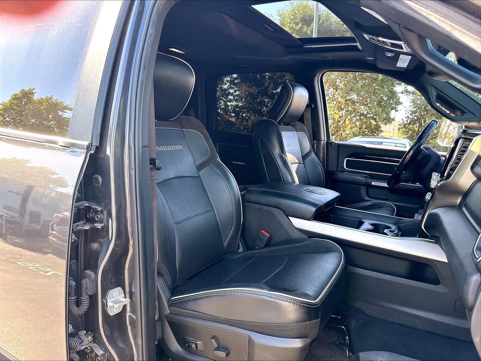 Used 2019 RAM 2500 Laramie AWD/4WD image 30