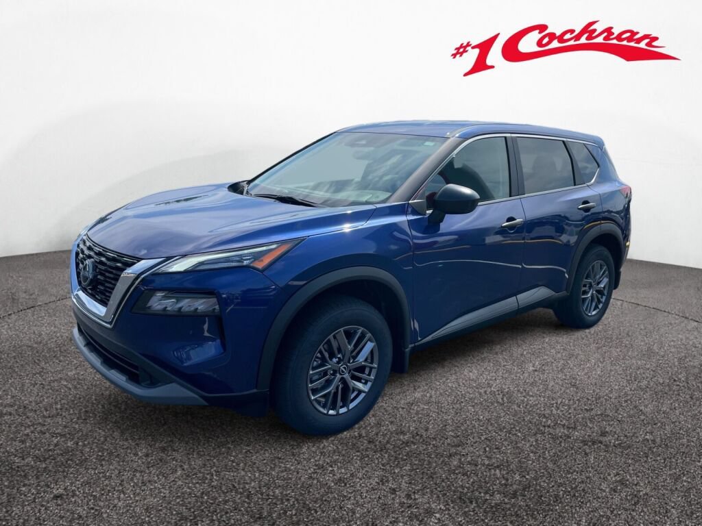Used 2023 Nissan Rogue S AWD/4WD image 3