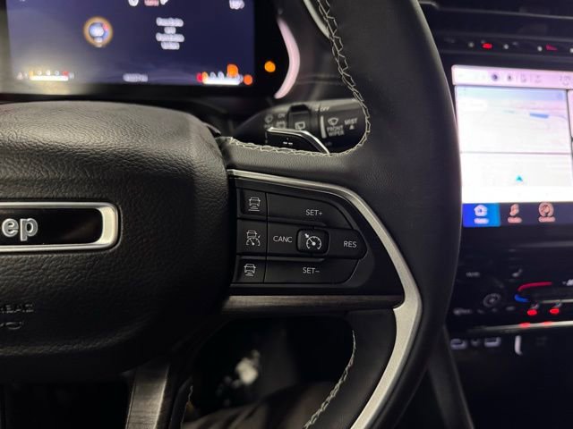 Used 2023 Jeep Grand Cherokee L Limited image 30