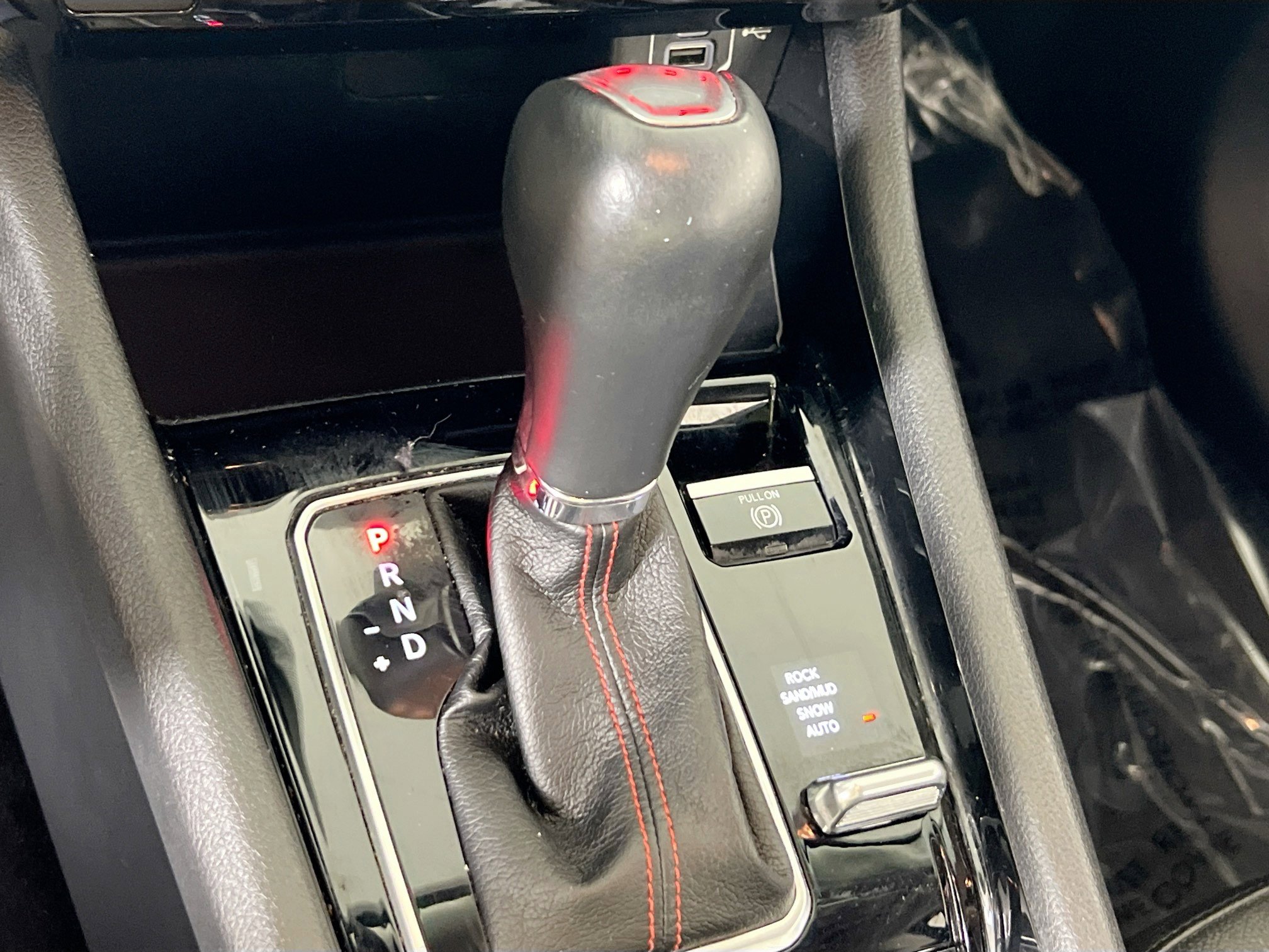 Used 2022 Jeep Compass Trailhawk w/ Trailhawk Convenience Group image 15