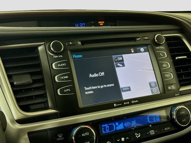 Used 2017 Toyota Highlander XLE w/ Carpet Mat Package AWD/4WD image 22