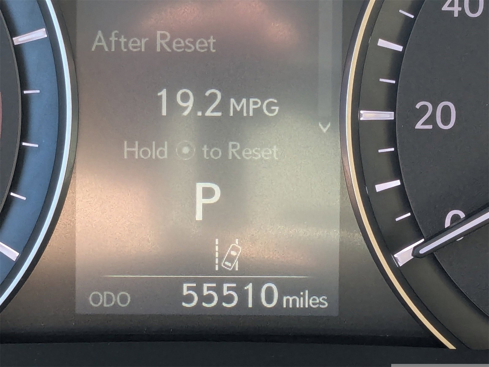 Used 2022 Lexus RX 350L Premium w/ Premium Package image 33