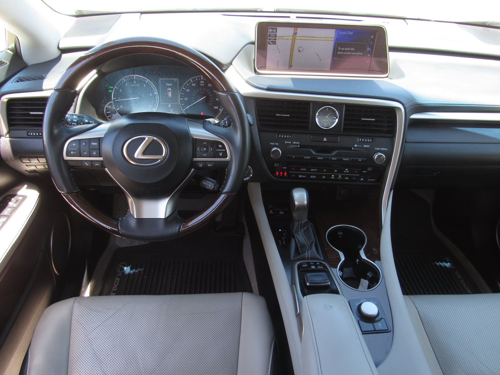 Used 2017 Lexus RX 350 FWD w/ Premium Package image 18