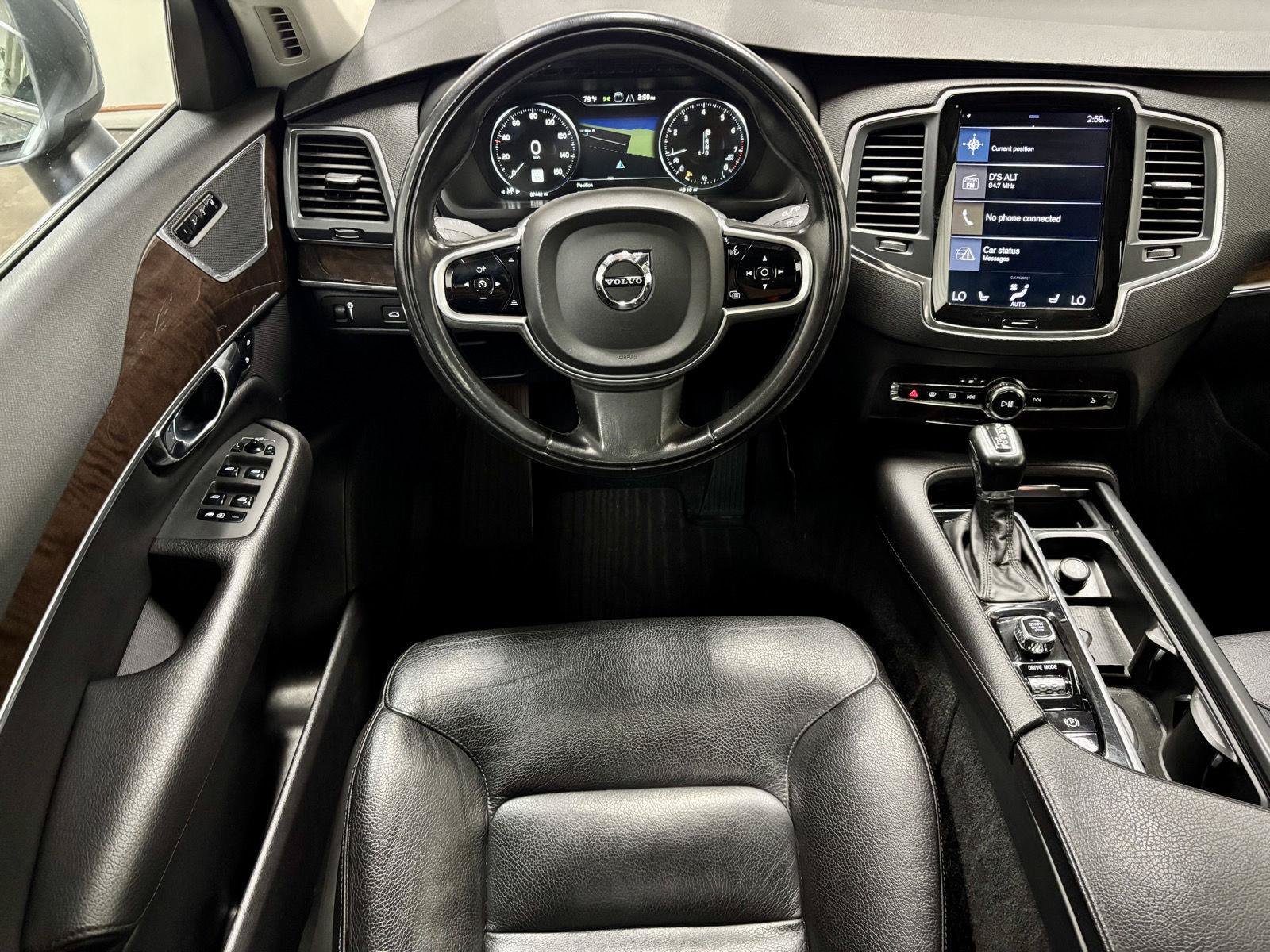 Used 2019 Volvo XC90 T6 Momentum w/ Protection Package Premier AWD/4WD image 2