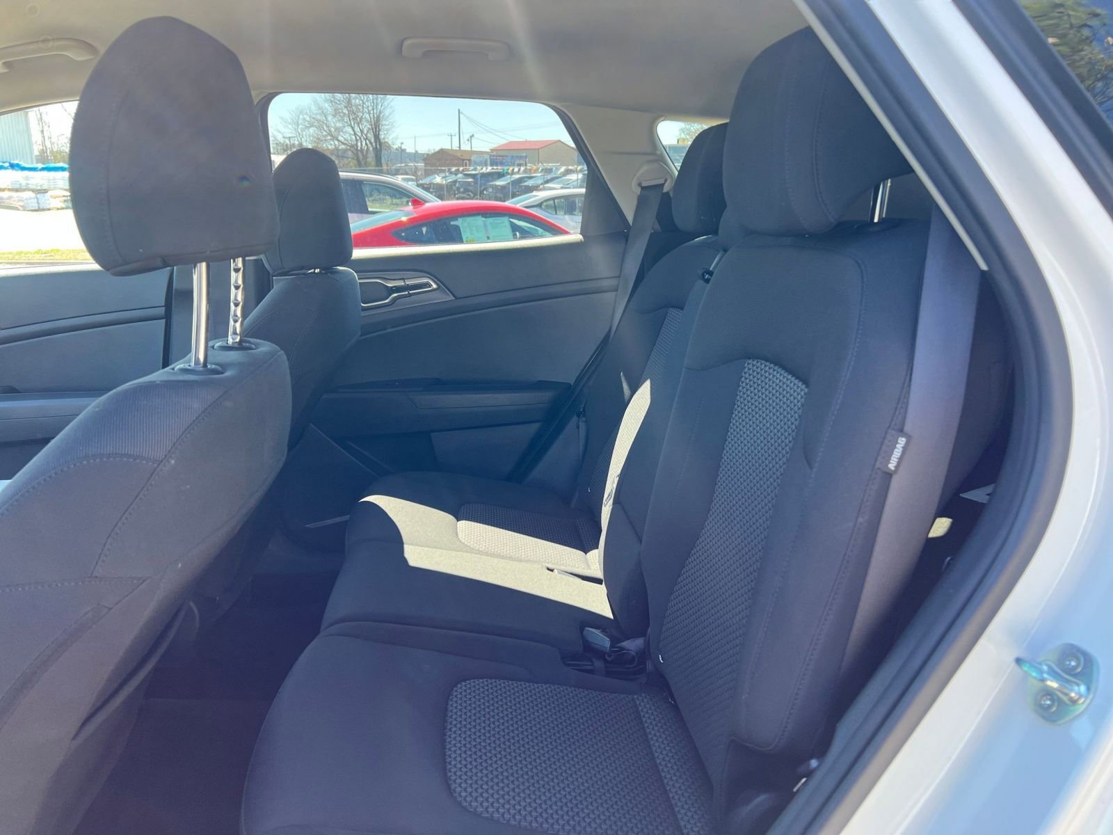 Used 2025 Kia Sportage LX image 24