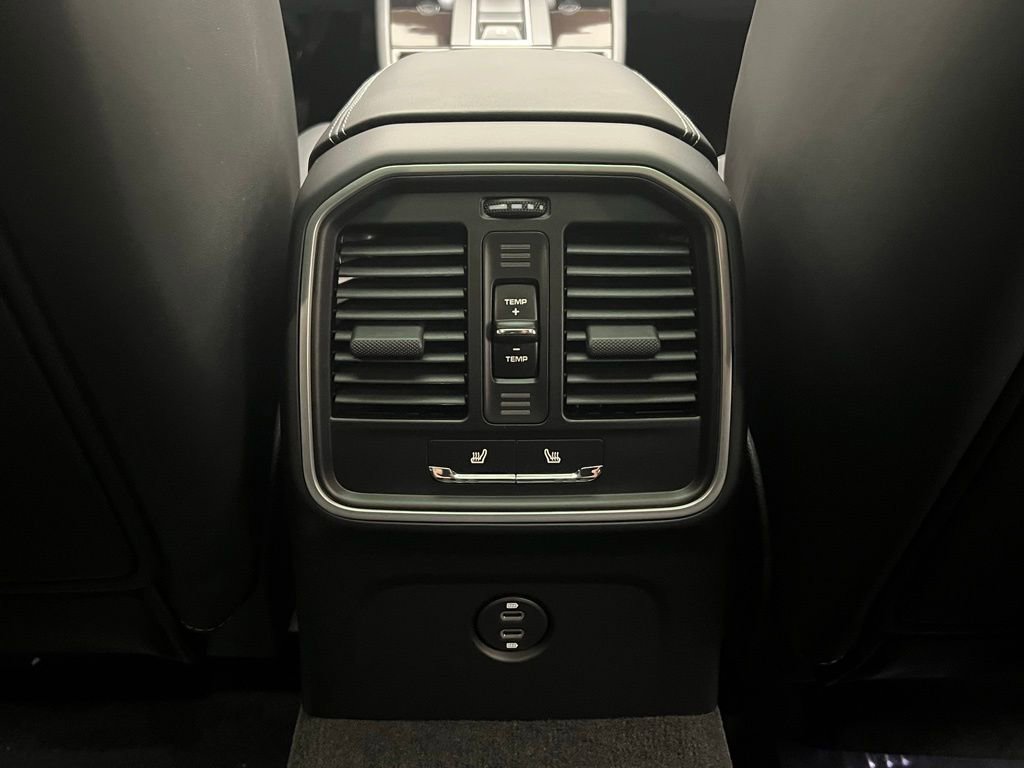 New 2026 Porsche Macan S image 17