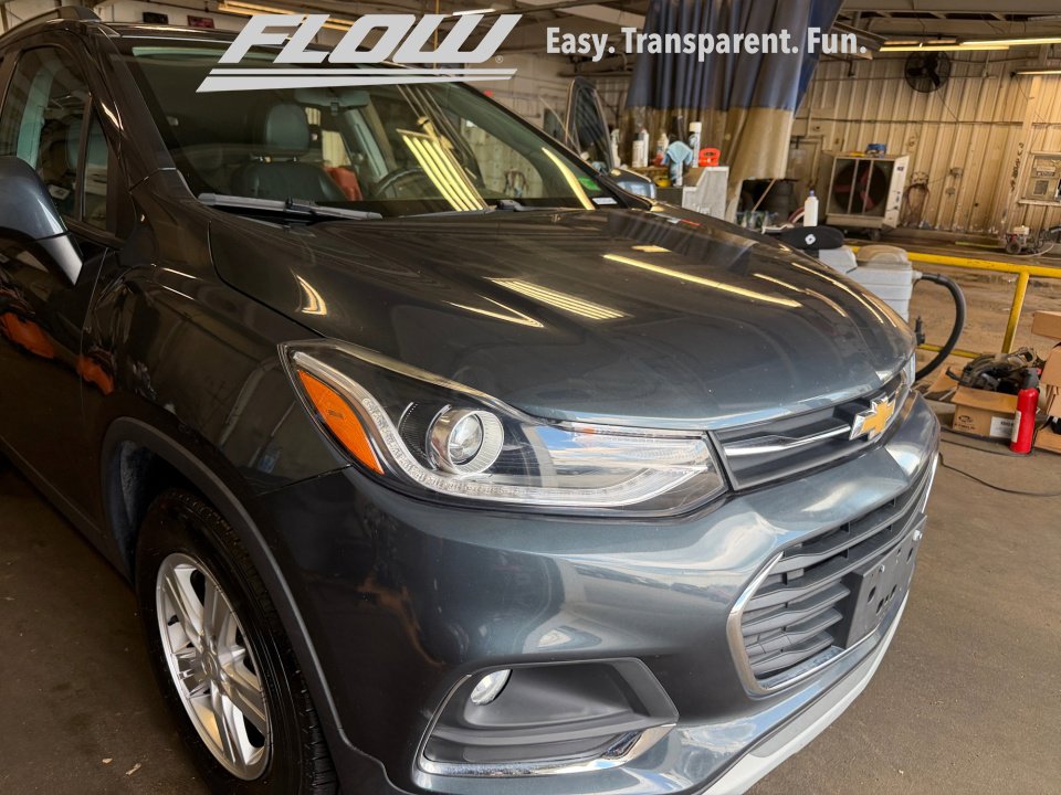 Used 2021 Chevrolet Trax LT FWD image 28