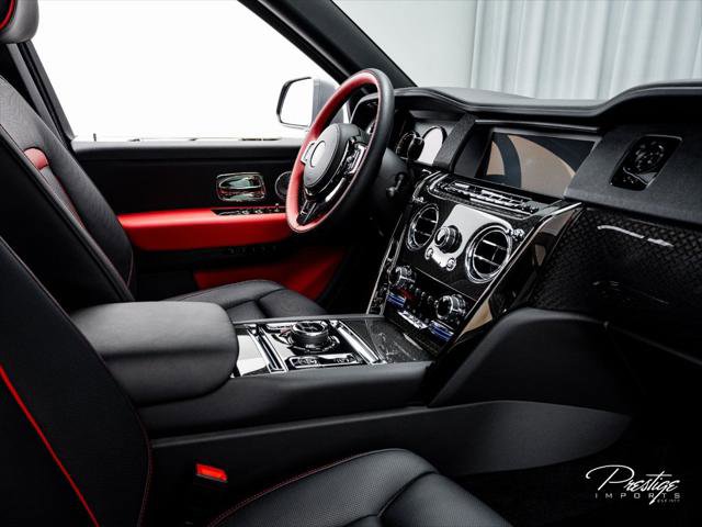 Used 2024 Rolls-Royce Cullinan Black Badge AWD/4WD image 44
