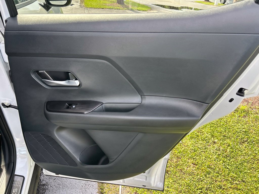Certified 2025 Nissan Kicks SV FWD image 44