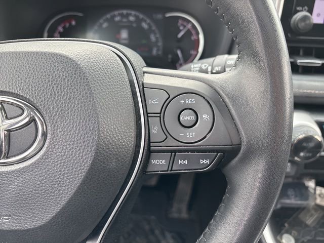 Used 2023 Toyota RAV4 XLE Premium image 25