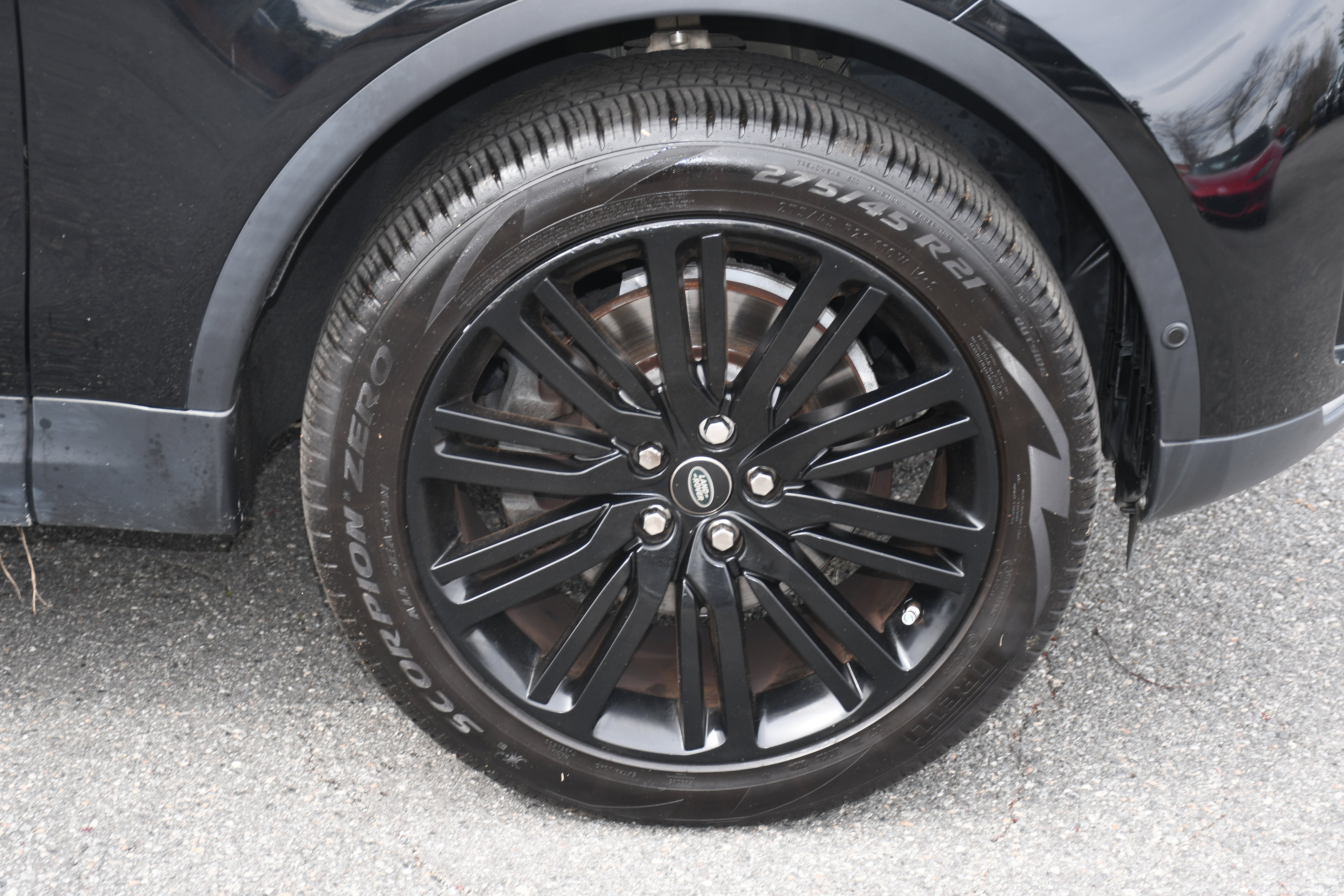 Used 2017 Land Rover Discovery HSE Luxury image 23