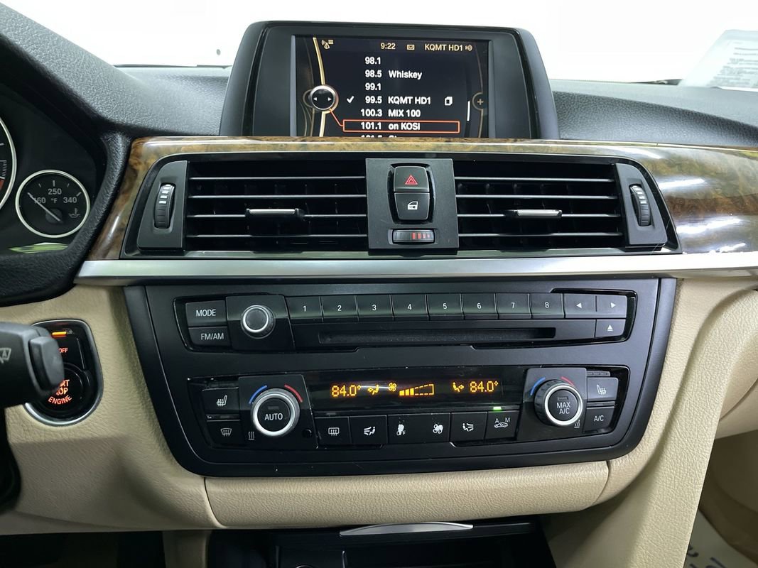 Used 2014 BMW 320i xDrive Sedan image 21