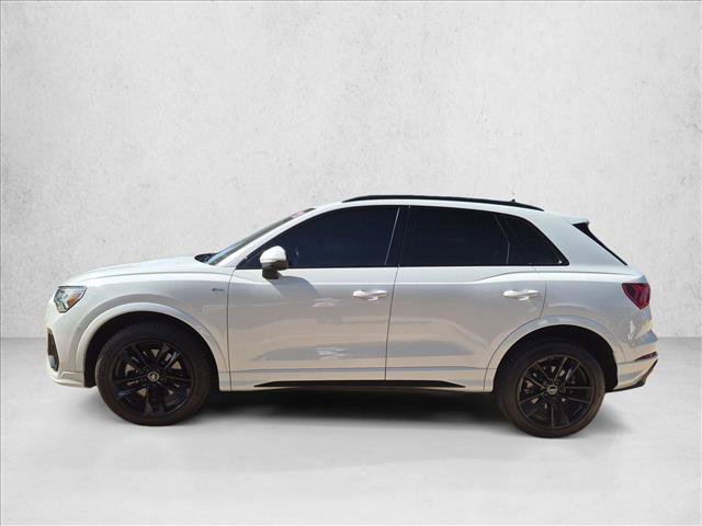 Used 2021 Audi Q3 2.0T Premium Plus w/ Premium Plus Package AWD/4WD image 9