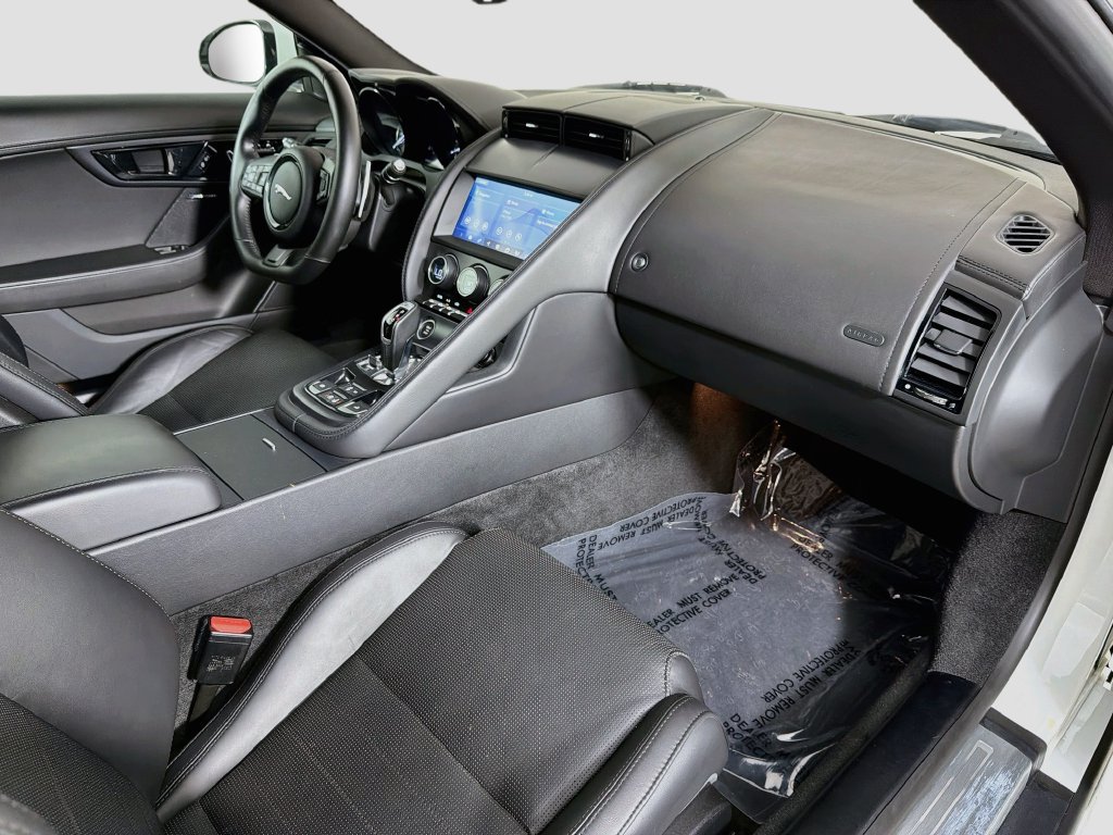 Used 2020 Jaguar F-TYPE R-Dynamic AWD/4WD image 27