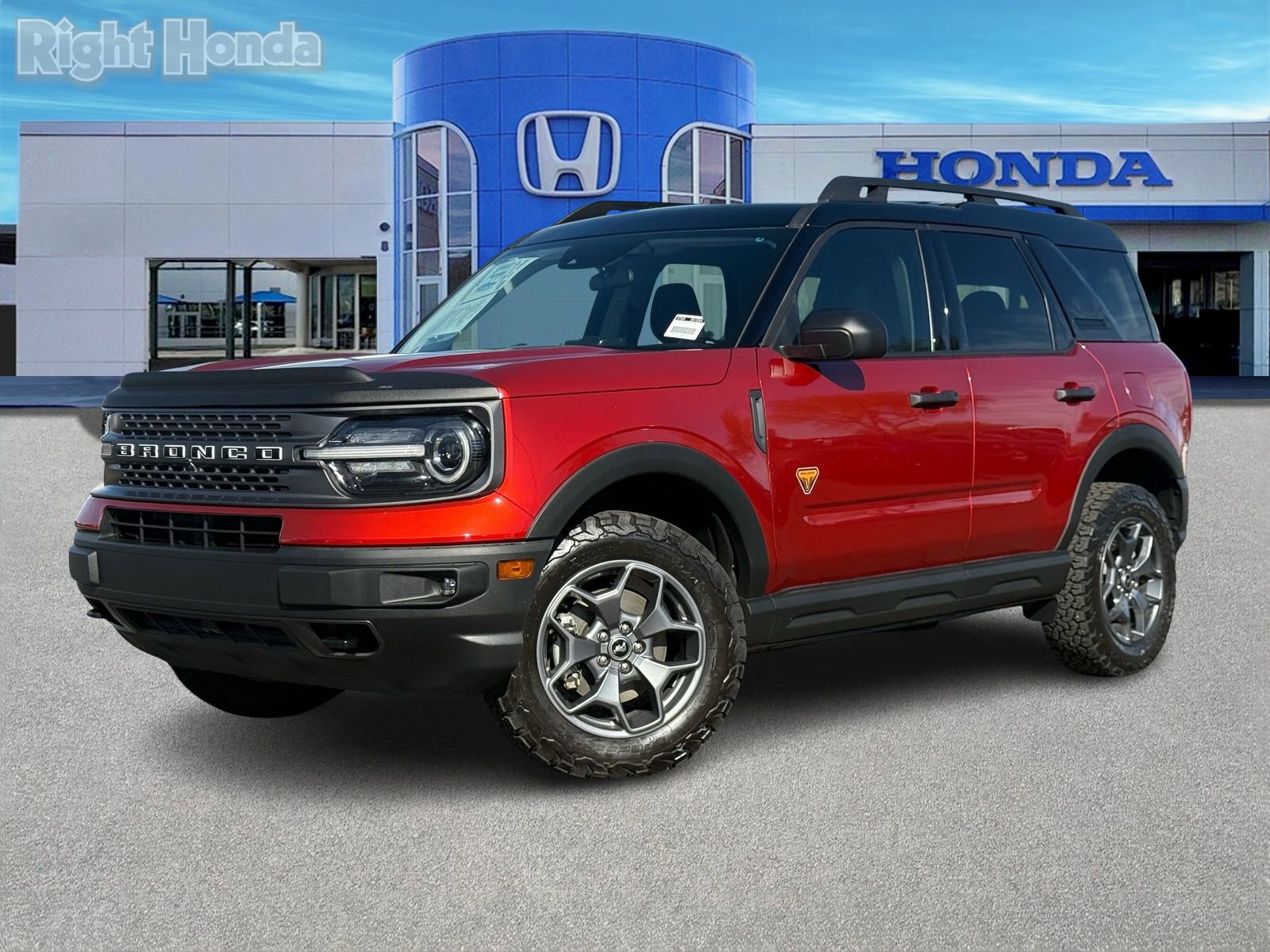 Used 2022 Ford Bronco Sport Badlands image 2